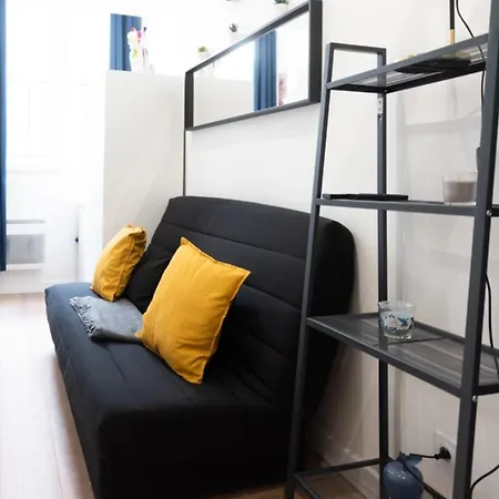 Nice Bright Studio Near Montmartre *